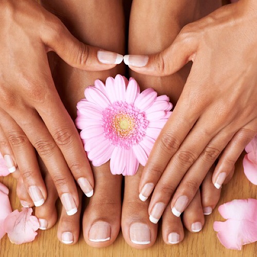 Herbal Natural Manicure & Pedicure